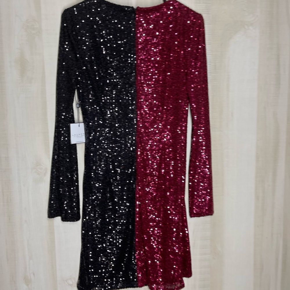 New with tags Laundry by Shelli Segal red black sequin long sleeve dress, sz 6 - Picture 14 of 15